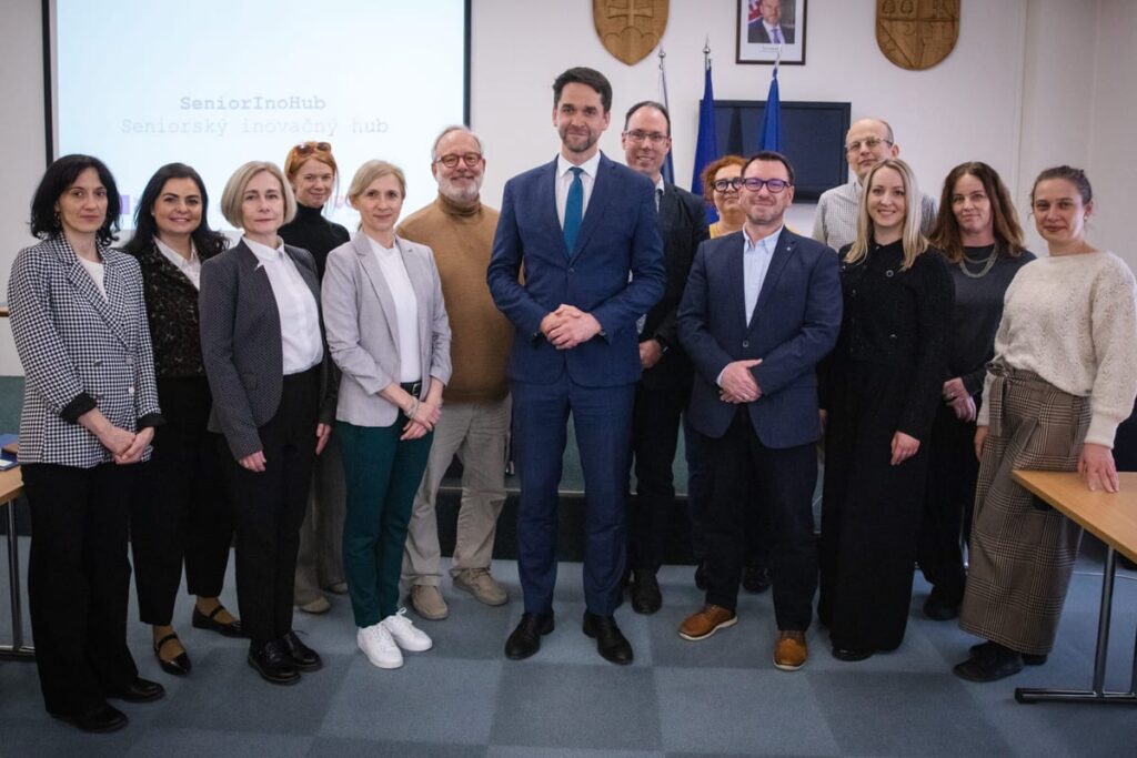 Demografický zlom na Slovensku: Ako premeniť starnutie na „striebornú“ príležitosť